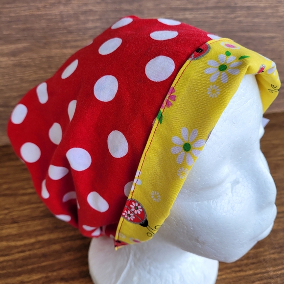 Reversible Scrub Cap - Picture 5 of 11